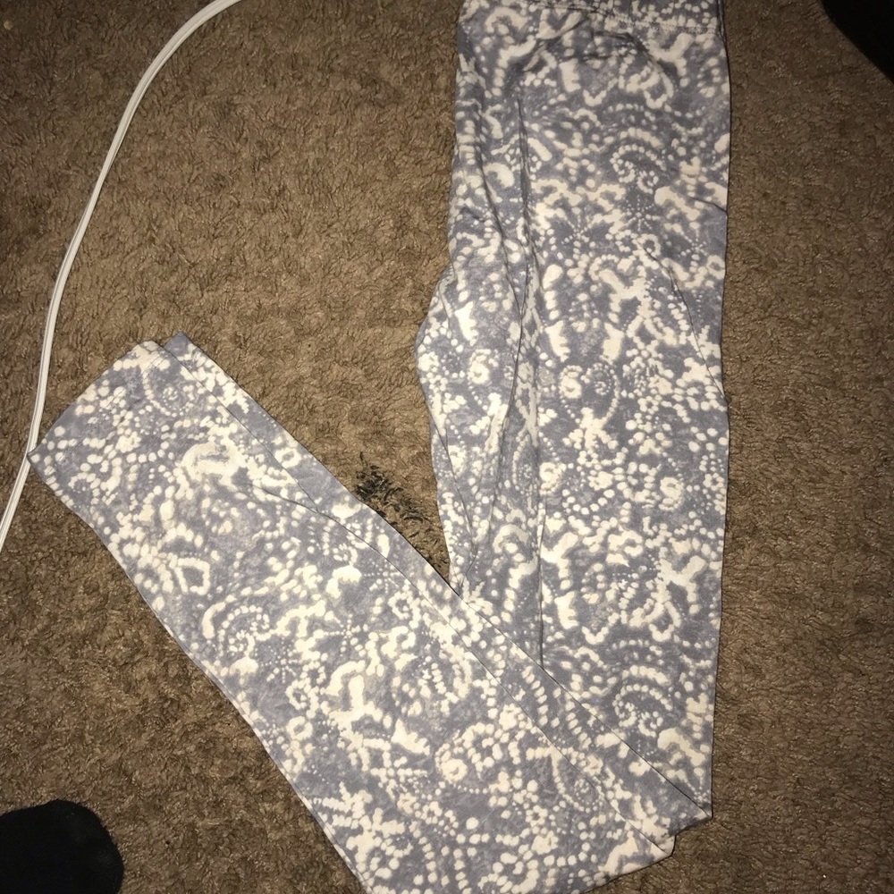 Mossimo leggings- VERY soft!